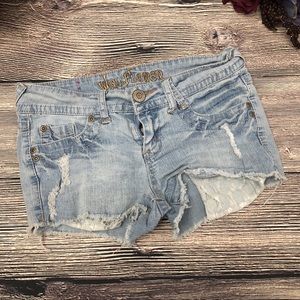 Wallflower Distressed Shorts exposed pocket sz 3
